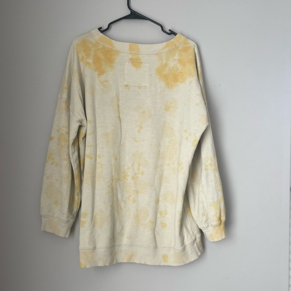 OVERSIZED ANTHROPOLOGIE CREWNECK!! - Picture 4 of 8